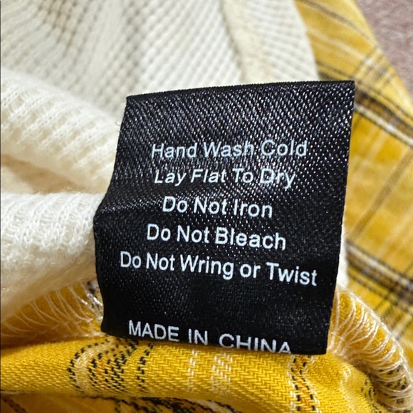 POL Floral Patchwork Blouse in Yellow and Blue-#1089 - Picture 9 of 9